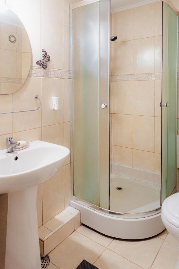 Parliament 1Br Apartment W Self Check In Bucharest Exterior photo