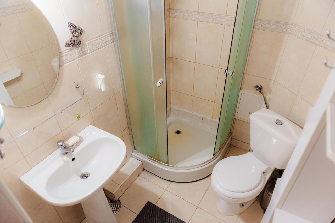 Parliament 1Br Apartment W Self Check In Bucharest Exterior photo